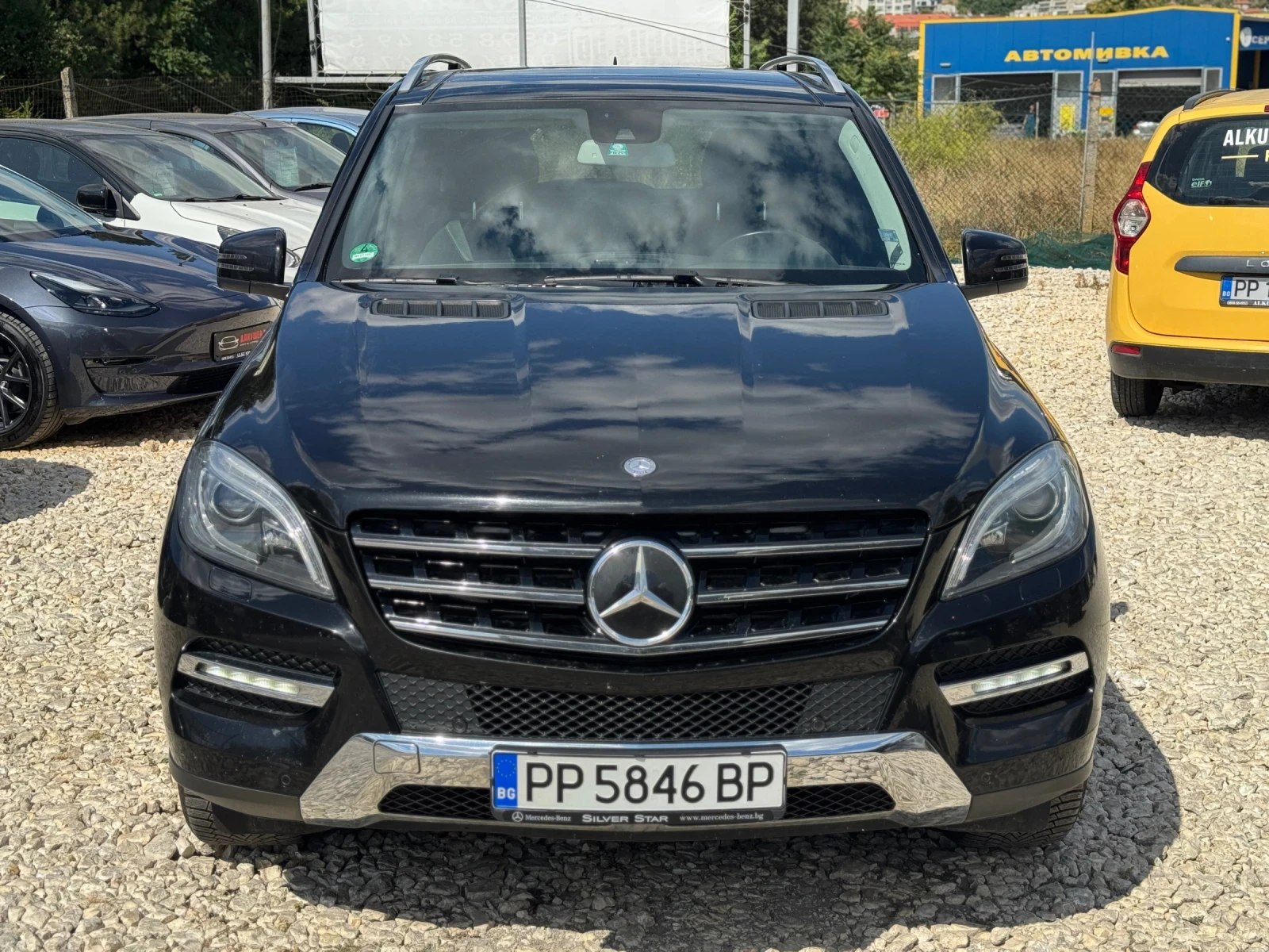 Mercedes-Benz ML 320 CDi пълна сервизна история, снимка 2 - Автомобили и джипове - 55667429