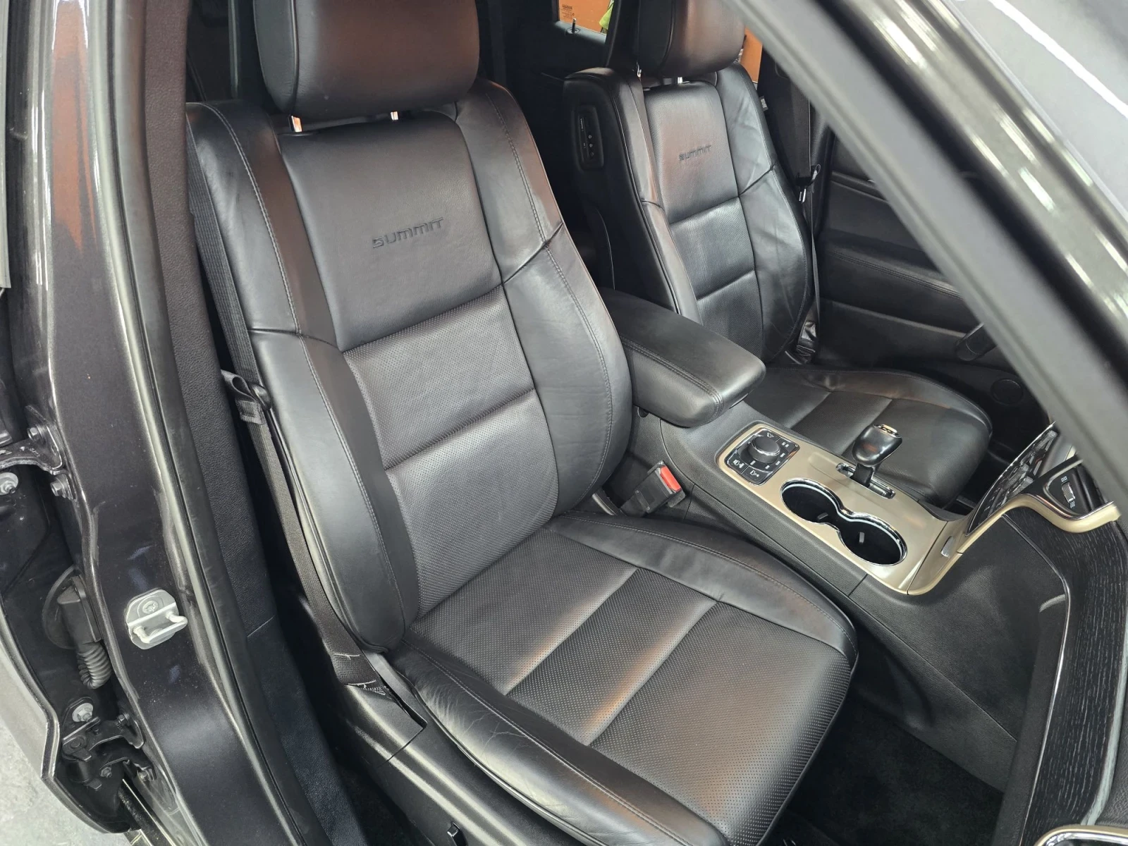 Jeep Grand cherokee  Summit 3.0 CRD V6 | FULL EXTRAS | , снимка 12 - Автомобили и джипове - 56656426