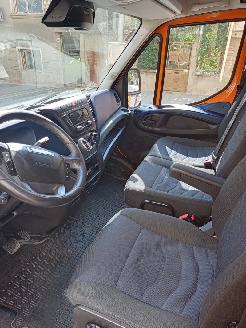 Iveco Daily, снимка 6 - Бусове и автобуси - 47419385