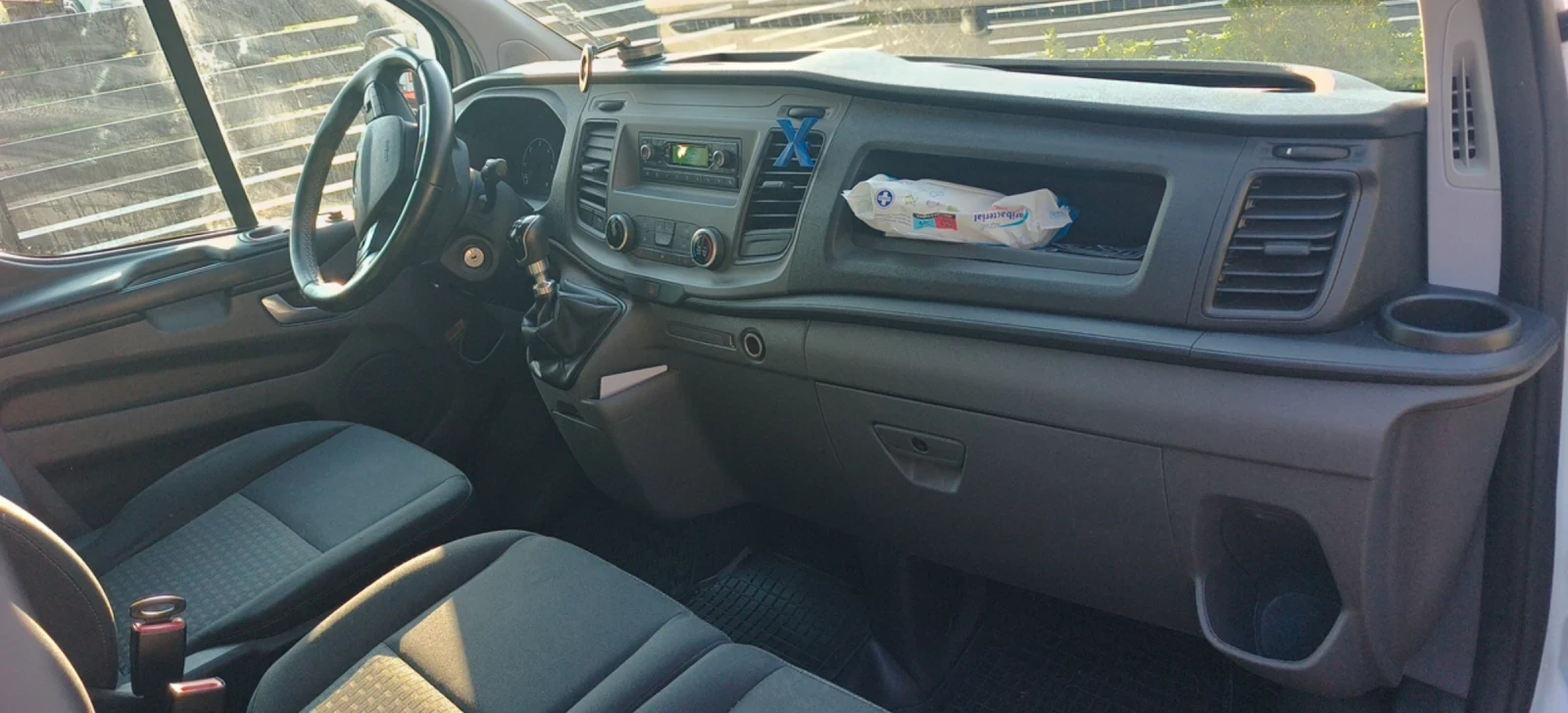 Ford Transit Custom, снимка 14 - Бусове и автобуси - 55539834