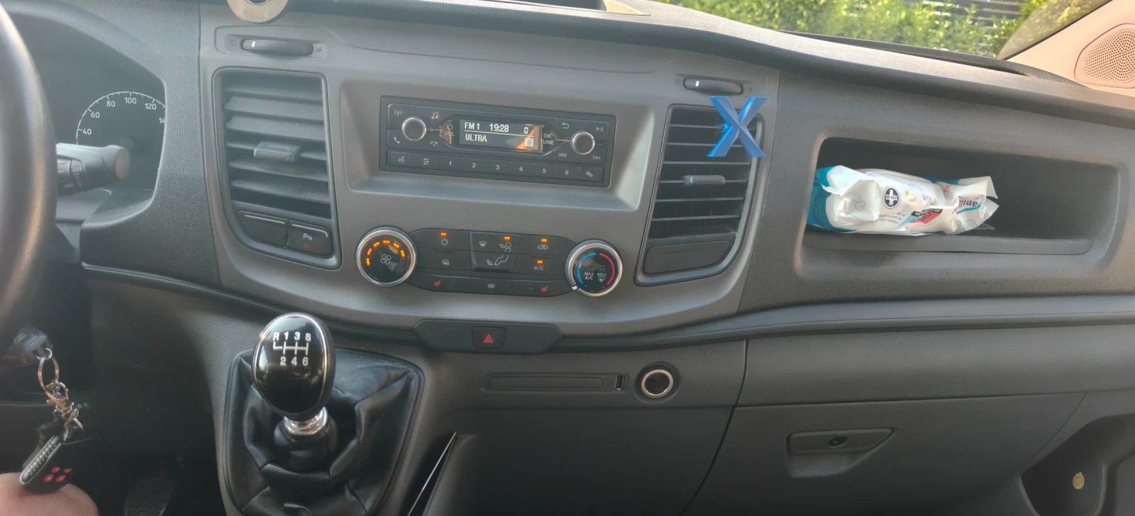 Ford Transit Custom, снимка 9 - Бусове и автобуси - 55539834