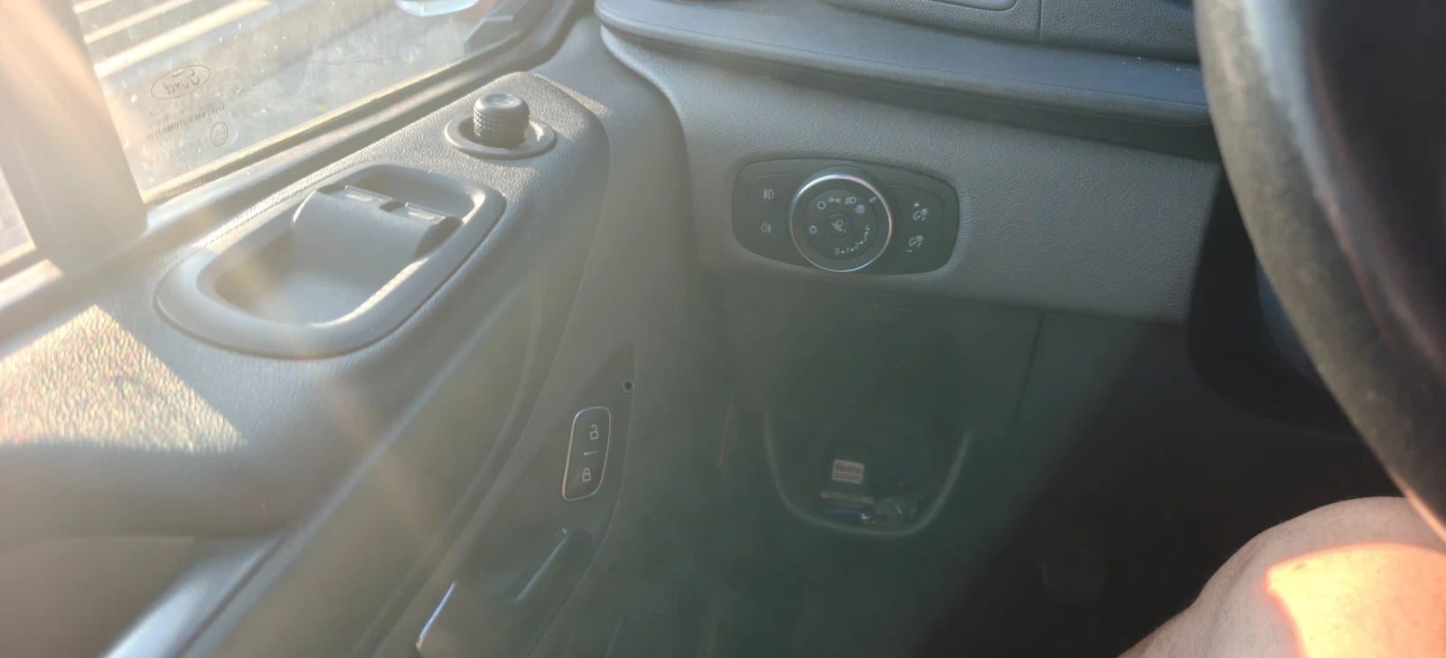 Ford Transit Custom, снимка 7 - Бусове и автобуси - 55539834