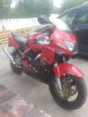Обява за продажба на Honda Cbr F4 ~5 200 лв. - изображение 1