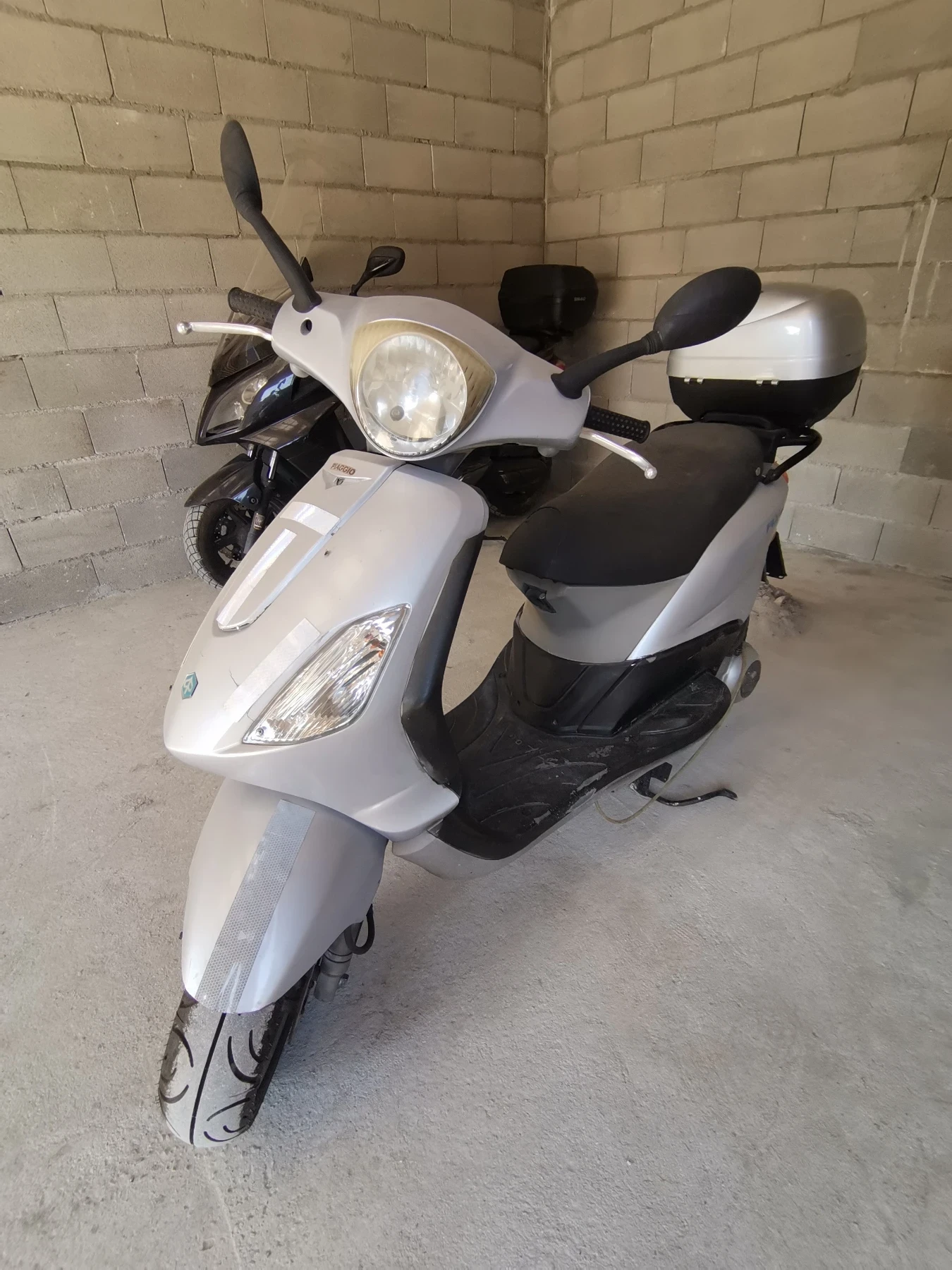 Piaggio Fly