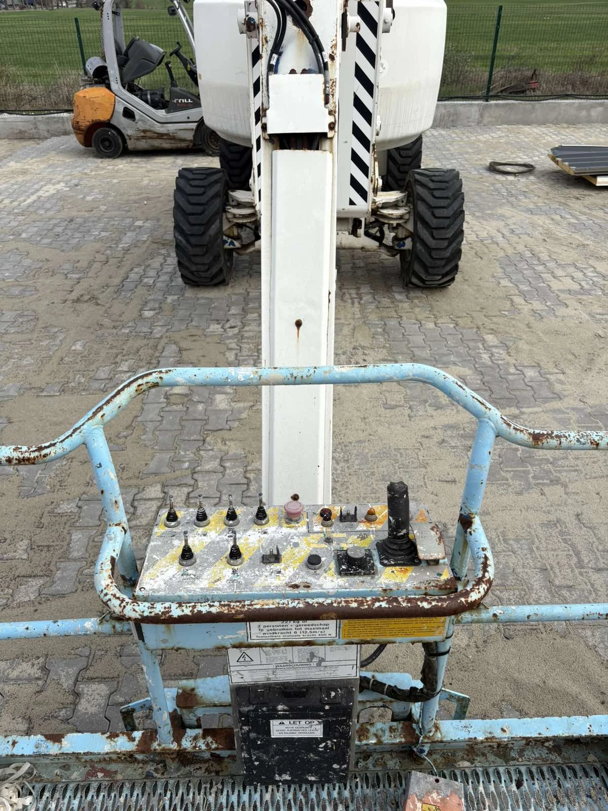 Автовишка Друга марка Upright AB62 - изображение 7