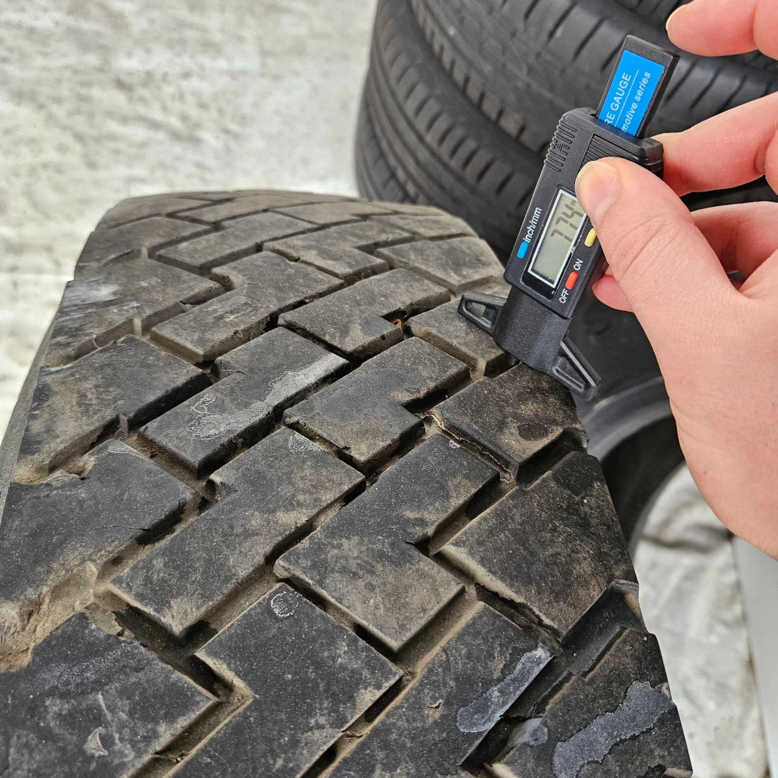 ���� 235/75R17.5 | Mobile.bg � ����������� 3