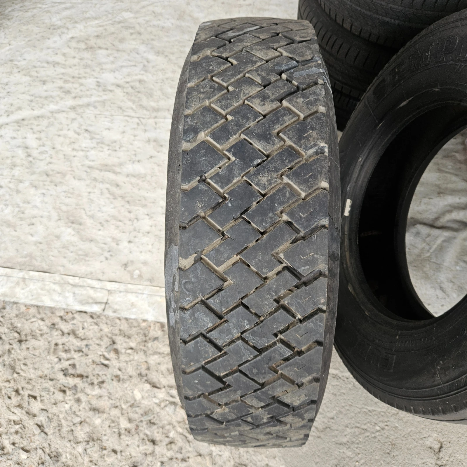 ���� 235/75R17.5 | Mobile.bg � ����������� 1