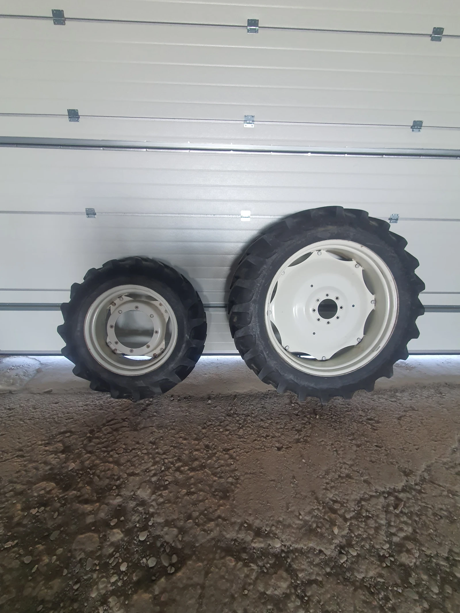 ���� � ������ �� ������� New Holland | Mobile.bg � ����������� 1