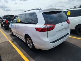 Toyota Sienna * LE * АВТОКРЕДИТ БЕЗ ПЪРВОНАЧАЛНА ВНОСКА* , снимка 4