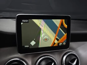 Mercedes-Benz CLA 200D 4Matic, снимка 14
