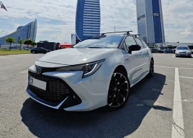 Обява за продажба на Toyota Corolla Hybrid 2.0 GR в ГАРАНЦИЯ! ДВА КОМПЛЕКТА ГУМИ! ~42 000 лв. - изображение 1