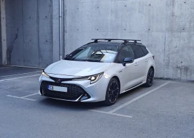 Обява за продажба на Toyota Corolla Hybrid 2.0 GR в ГАРАНЦИЯ! ДВА КОМПЛЕКТА ГУМИ! ~37 000 лв. - изображение 1