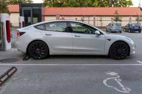 Tesla Model 3 Performance | Mobile.bg    3