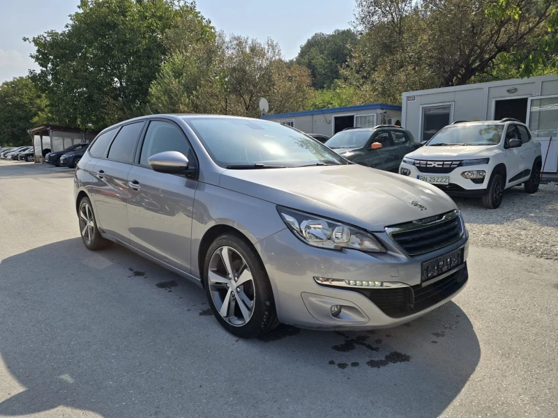 Peugeot 308 1.6HDI Топ състояние, снимка 3 - Автомобили и джипове - 43673576