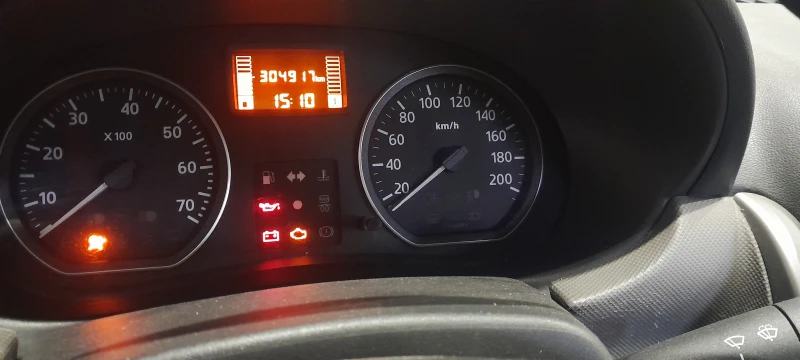 Dacia Sandero, снимка 16 - Автомобили и джипове - 47953413