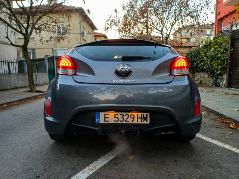 Hyundai Veloster  1.6 GDI Камера/18&#34;/Швейцарски, снимка 6 - Автомобили и джипове - 48090891