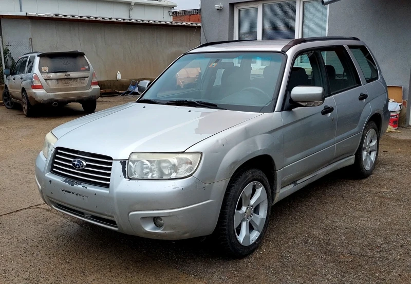 Subaru Forester, снимка 1 - Автомобили и джипове - 48983799