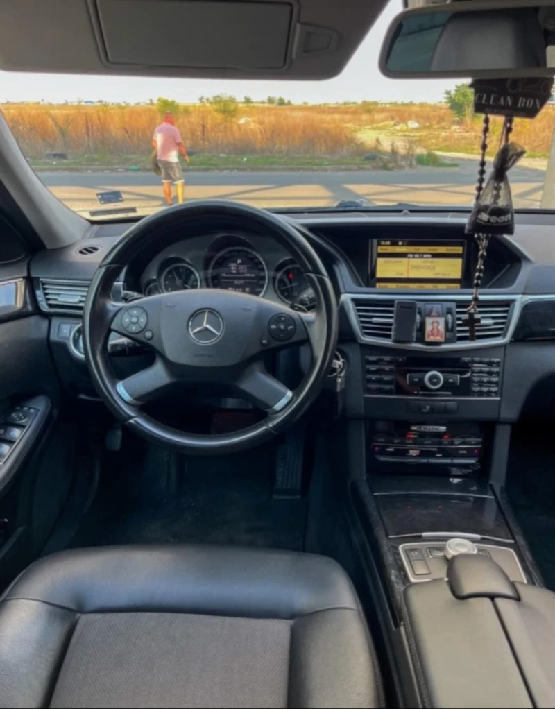 Mercedes-Benz E 350, снимка 9 - Автомобили и джипове - 49028200