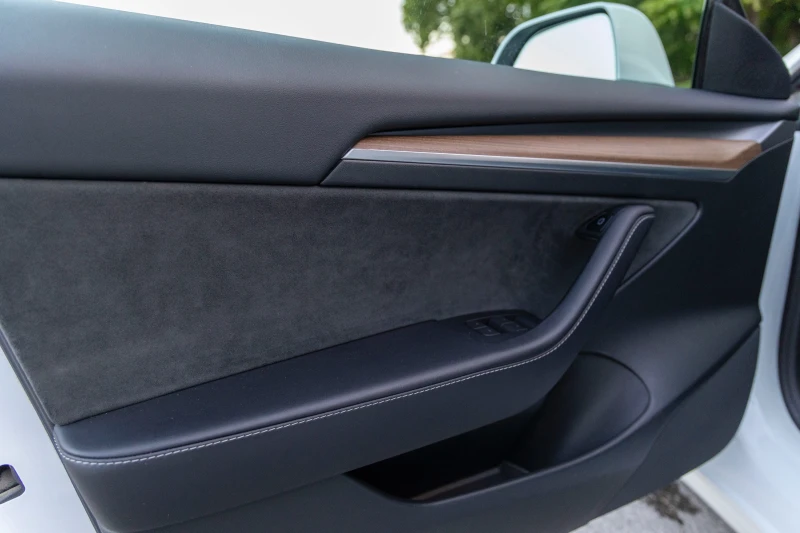 Tesla Model 3 Performance, снимка 14 - Автомобили и джипове - 52555888