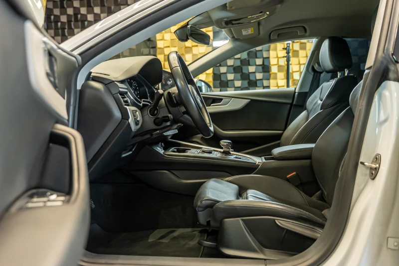 Audi A5 2.0 diesel Sportback, снимка 7 - Автомобили и джипове - 51505592