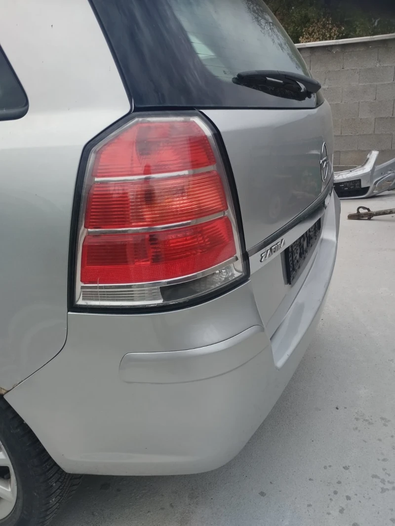 Opel Zafira 1.9, снимка 3 - Автомобили и джипове - 51647906