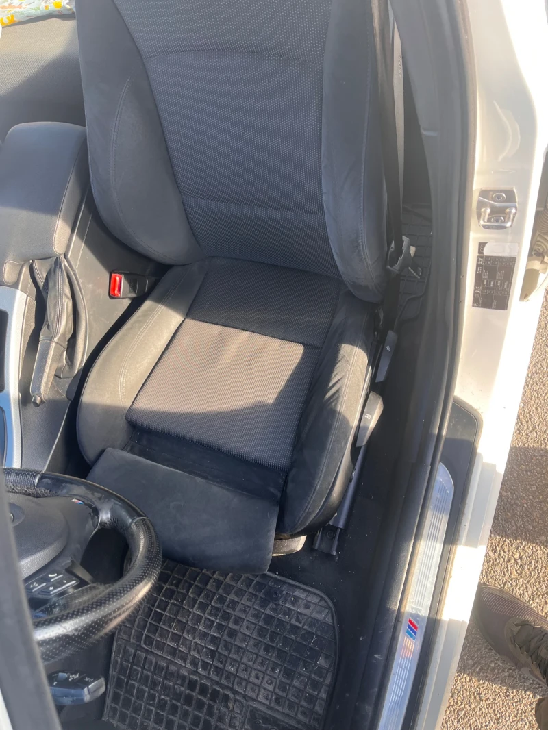 BMW 330 245кс N57 LCI, снимка 6 - Автомобили и джипове - 52545375