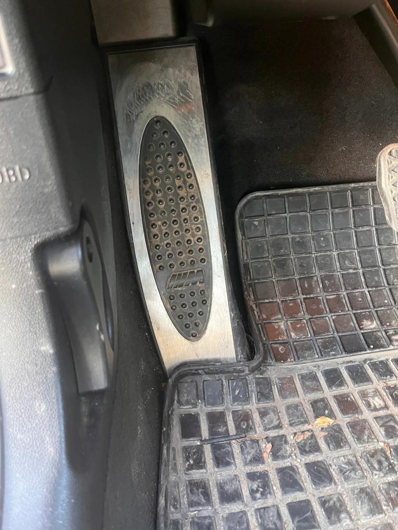 BMW 330 245кс N57 LCI, снимка 10 - Автомобили и джипове - 52545375