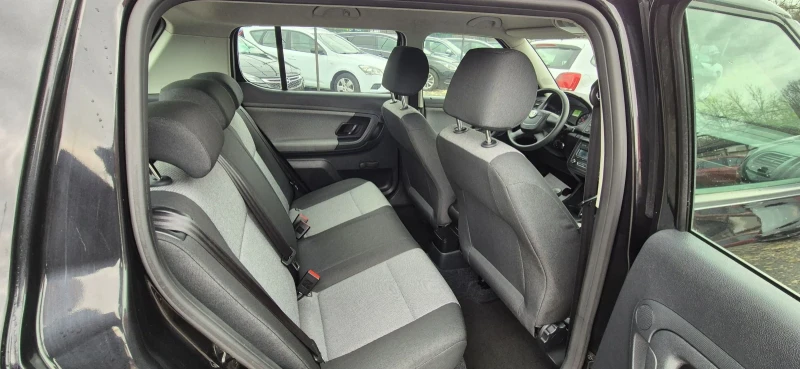 Skoda Fabia 1.2i* FACE* EU 5* , снимка 13 - Автомобили и джипове - 53230690