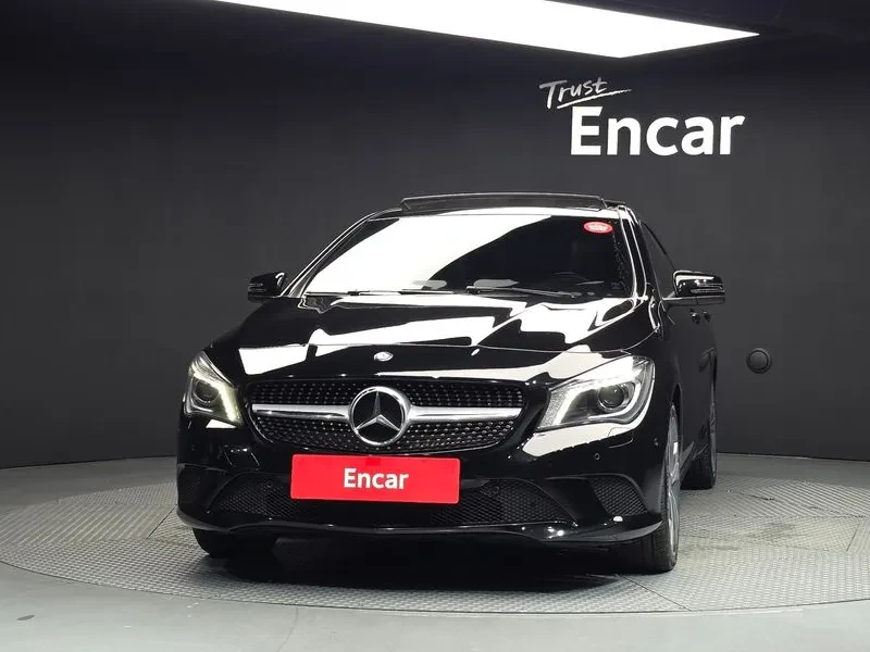 Mercedes-Benz CLA 200D 4Matic, снимка 3 - Автомобили и джипове - 56071912
