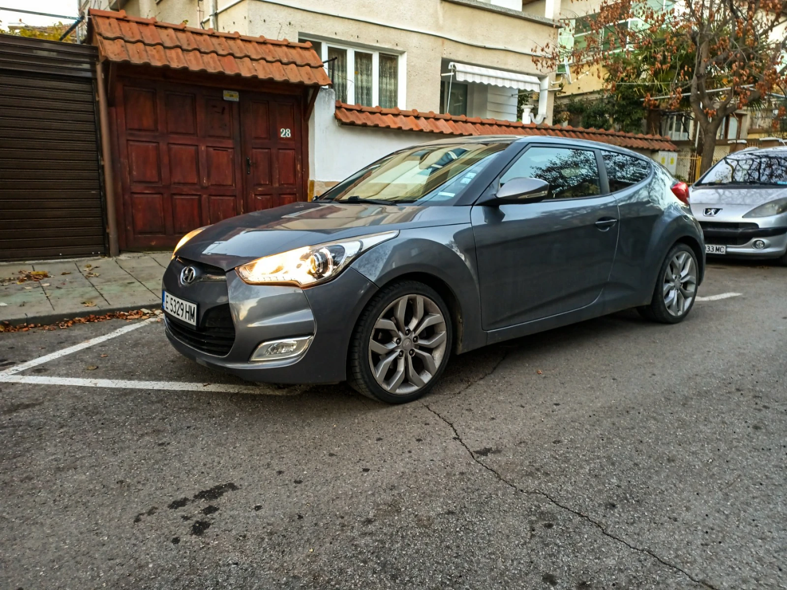 Hyundai Veloster  1.6 GDI Камера/18"/Швейцарски - изображение 3