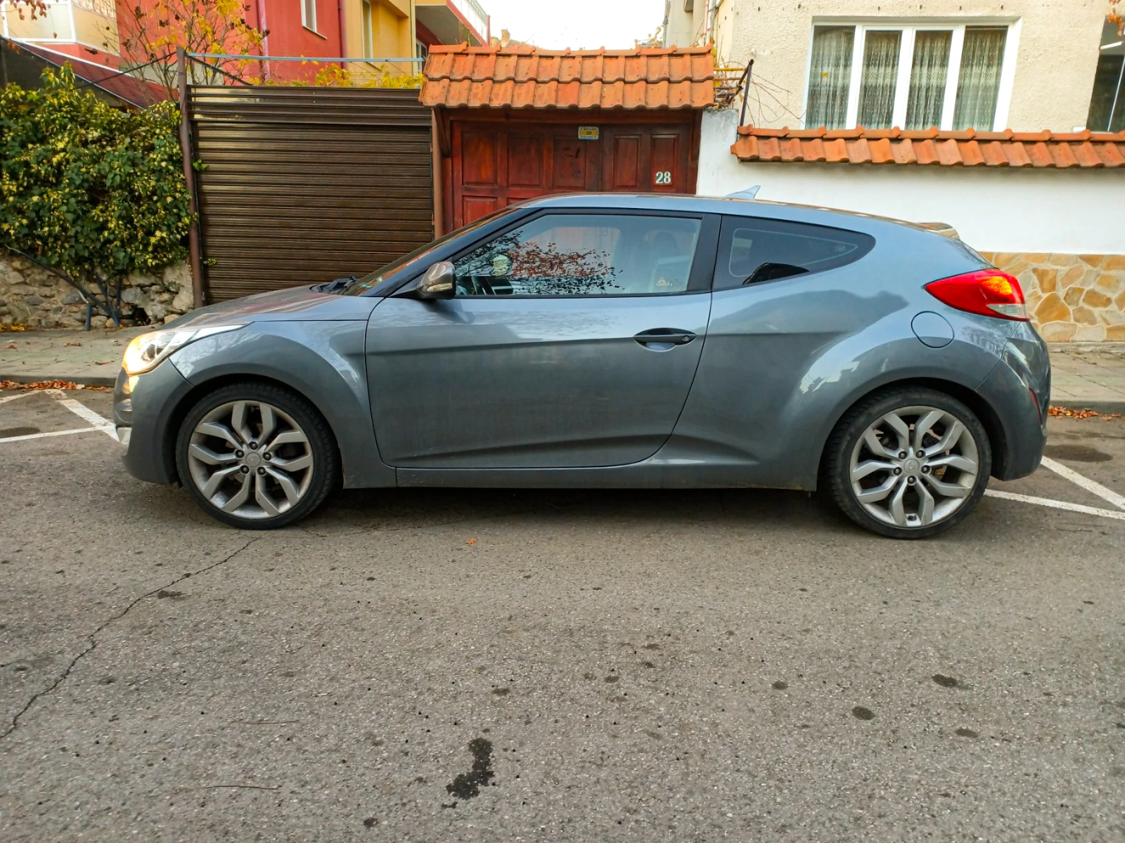 Hyundai Veloster  1.6 GDI Камера/18"/Швейцарски - изображение 4