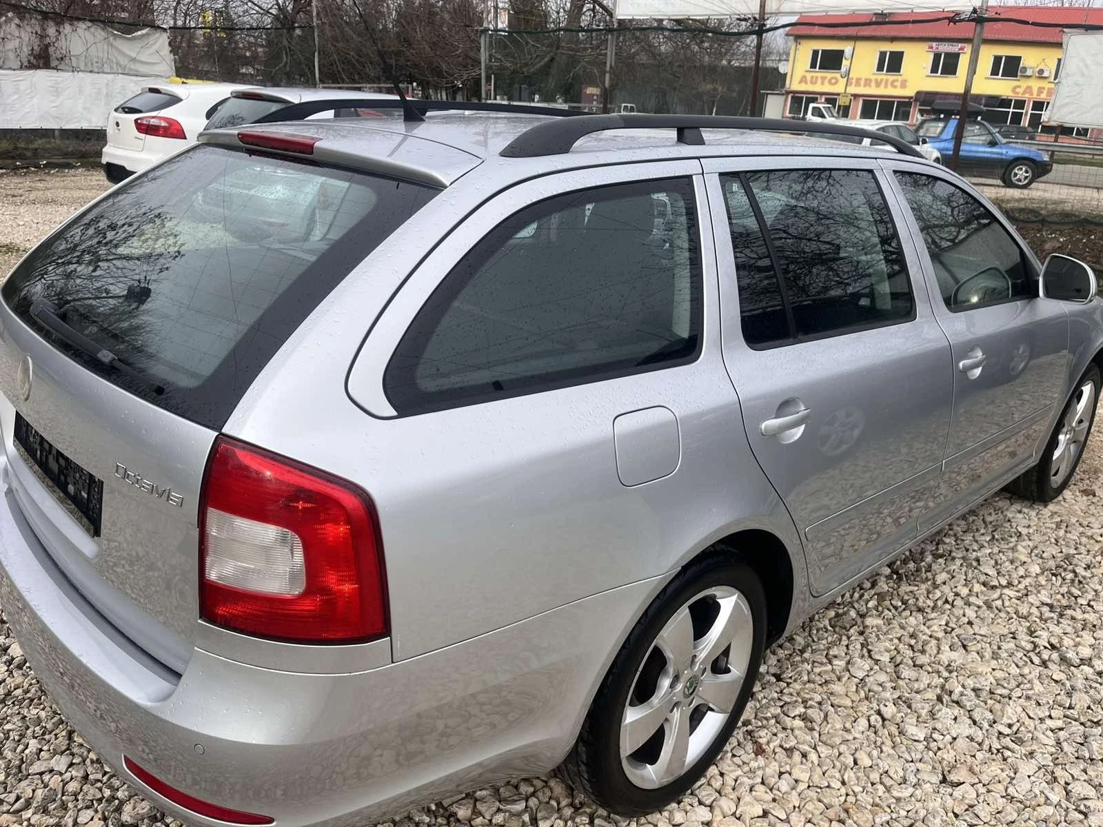 Skoda Octavia 1.6MPI Фабрична ГАЗ Italy - изображение 5