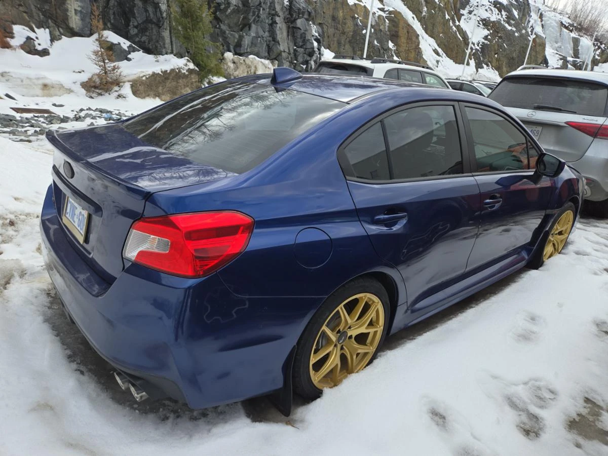 Subaru Impreza WRX CARFAX АВТО КРЕДИТ ОЧАКВАН ВНОС - изображение 4