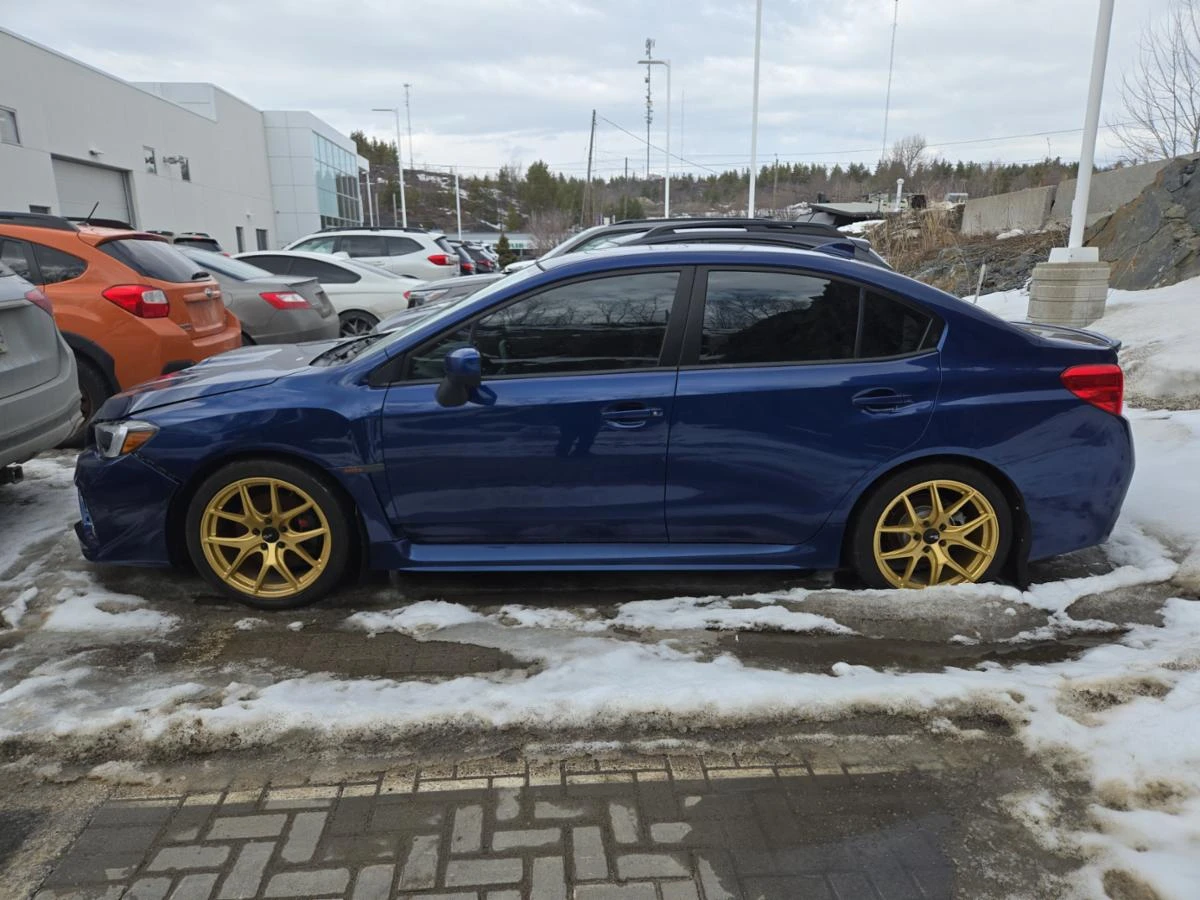 Subaru Impreza WRX CARFAX АВТО КРЕДИТ ОЧАКВАН ВНОС - изображение 2