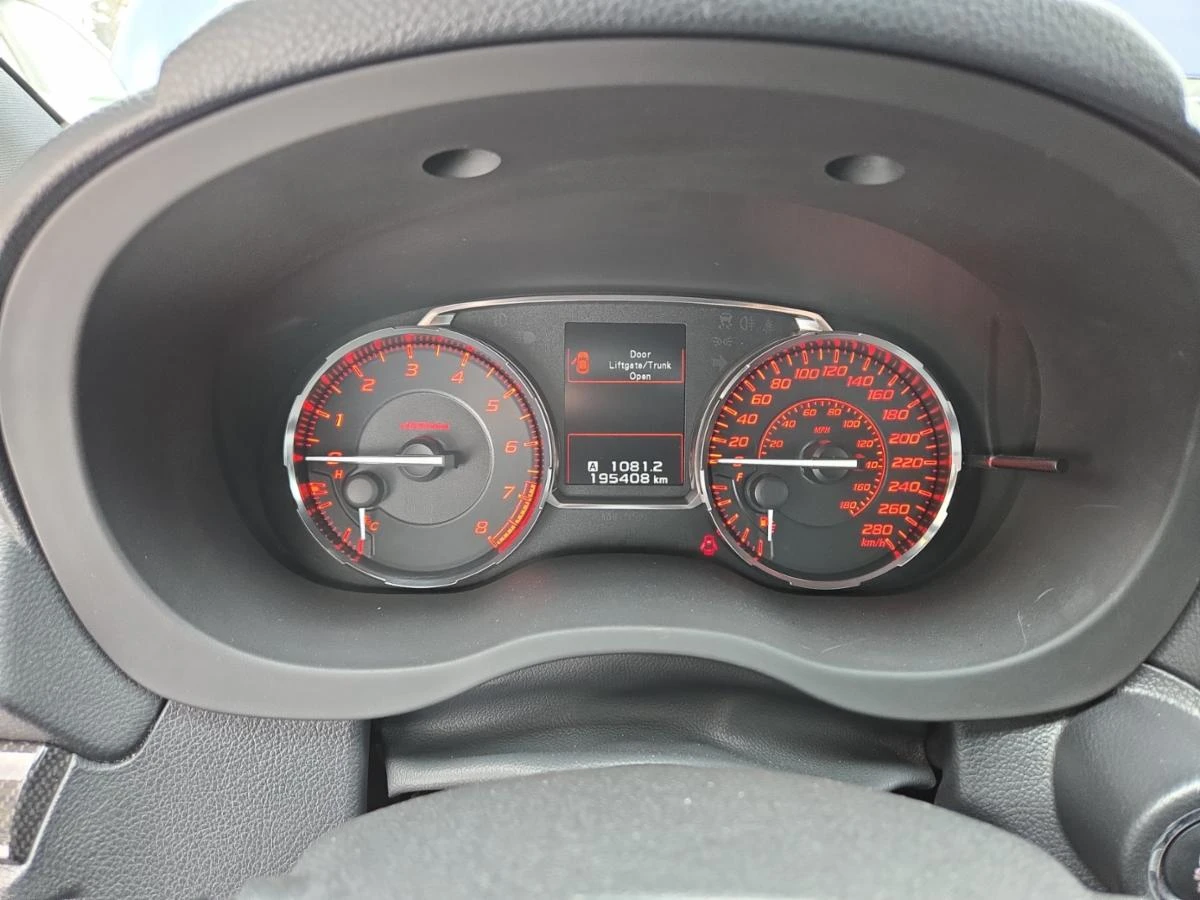 Subaru Impreza WRX CARFAX АВТО КРЕДИТ ОЧАКВАН ВНОС - изображение 8