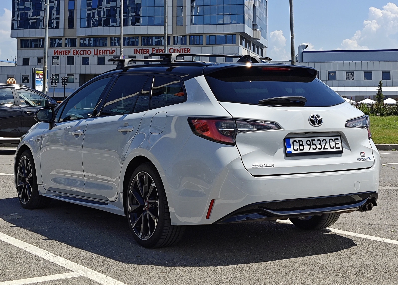 Toyota Corolla Hybrid 2.0 GR в ГАРАНЦИЯ - изображение 5
