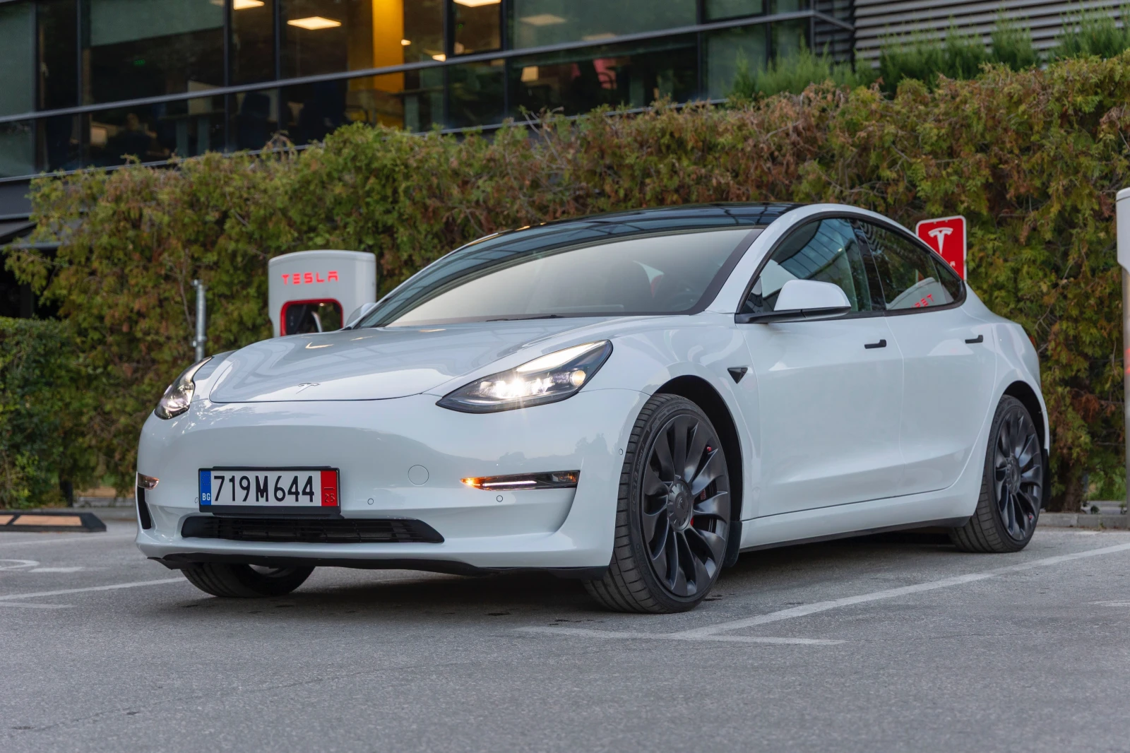 Tesla Model 3 Performance | Mobile.bg   1