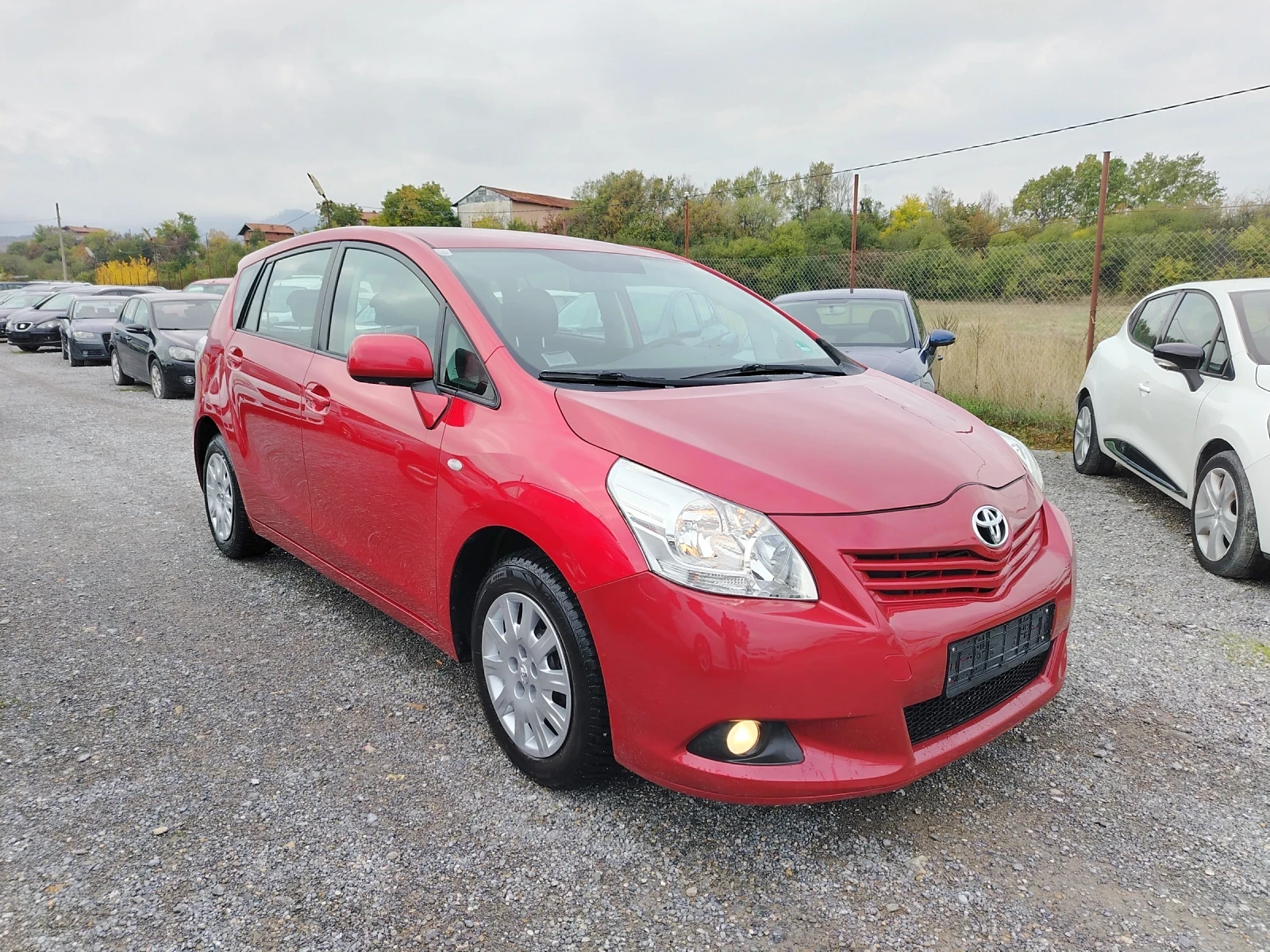Toyota Verso 2.0 D4D - изображение 2