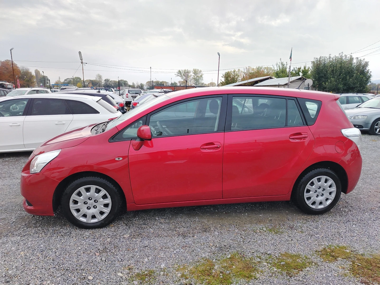 Toyota Verso 2.0 D4D - изображение 8