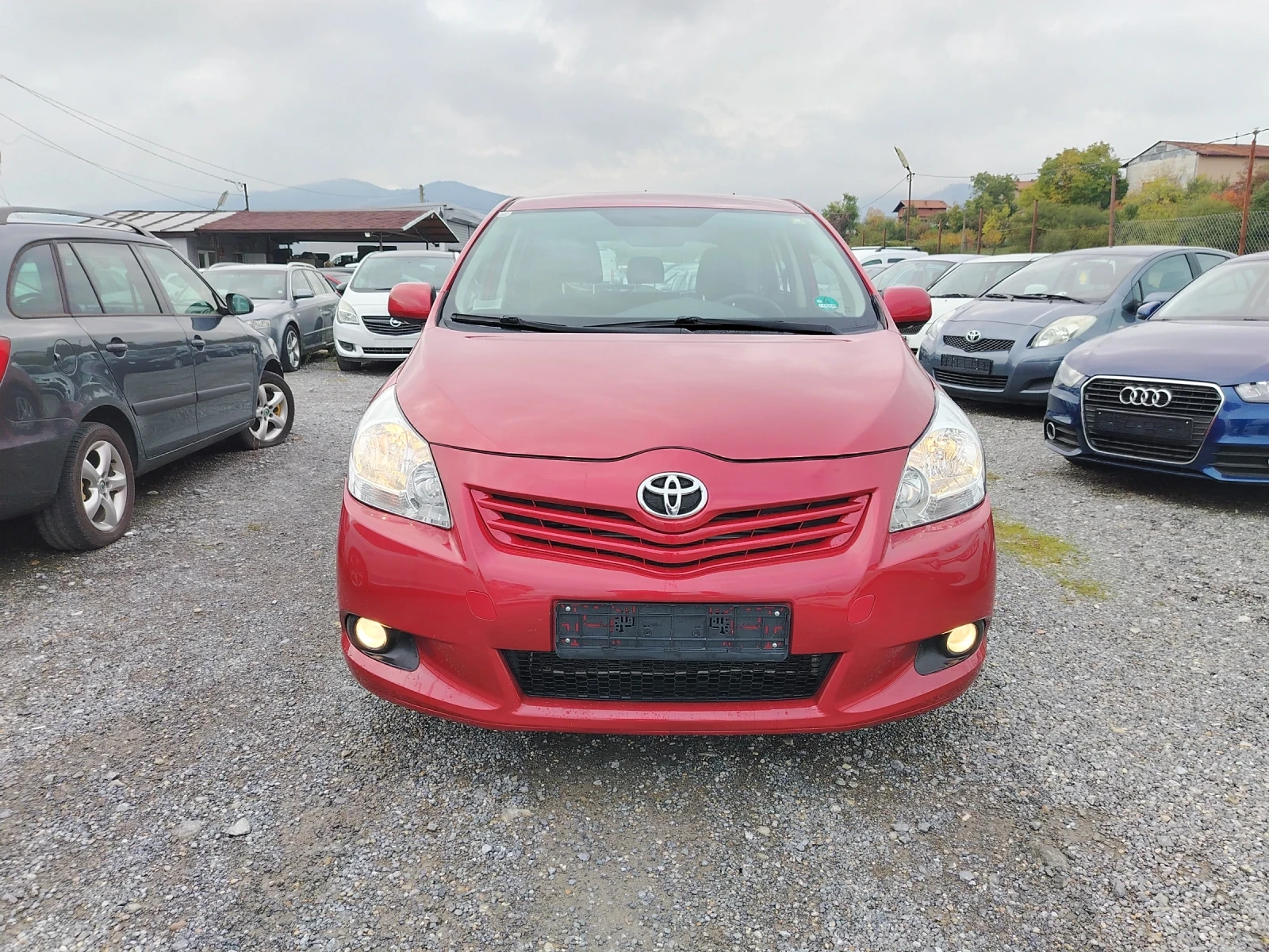 Toyota Verso 2.0 D4D - изображение 3