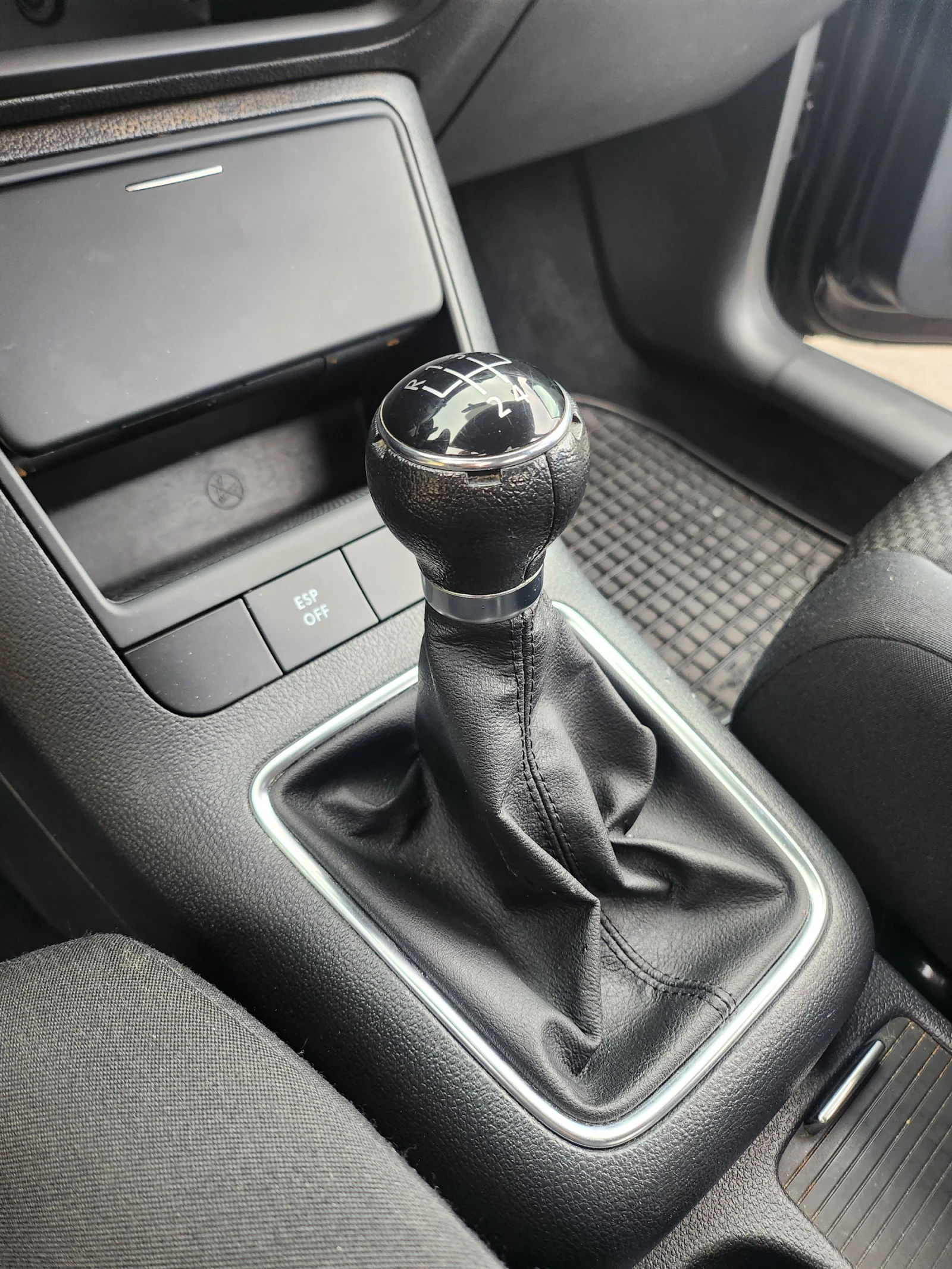 VW Golf Plus  - изображение 10