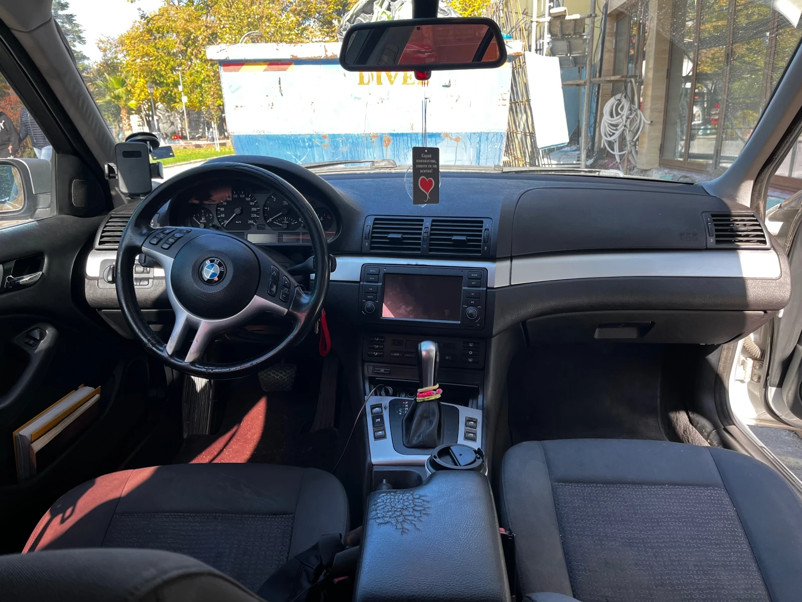 BMW 320 2.0 - изображение 7