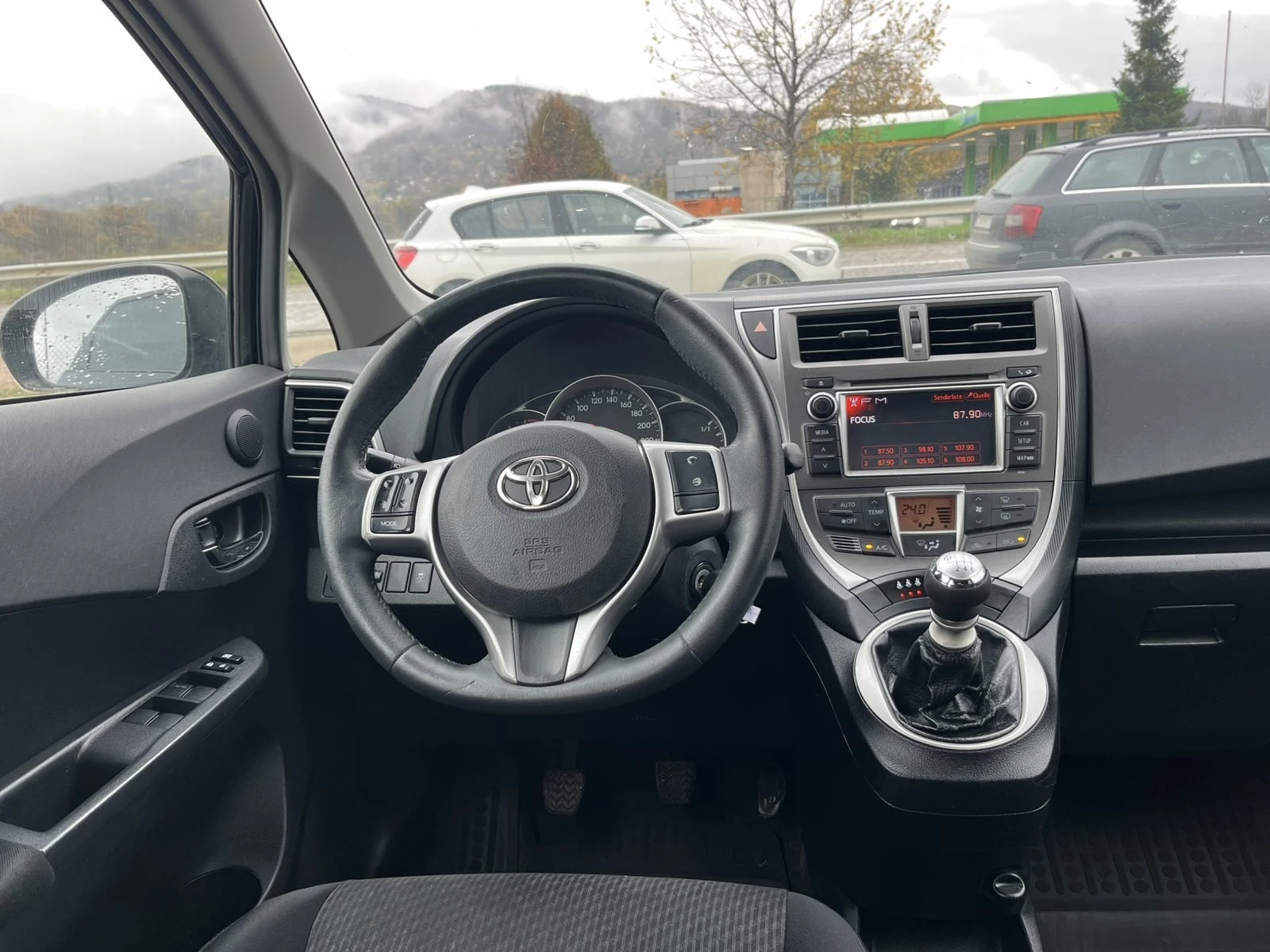 Toyota Verso S 1.4 D4D 90 6  EURO 5A  | Mobile.bg   12