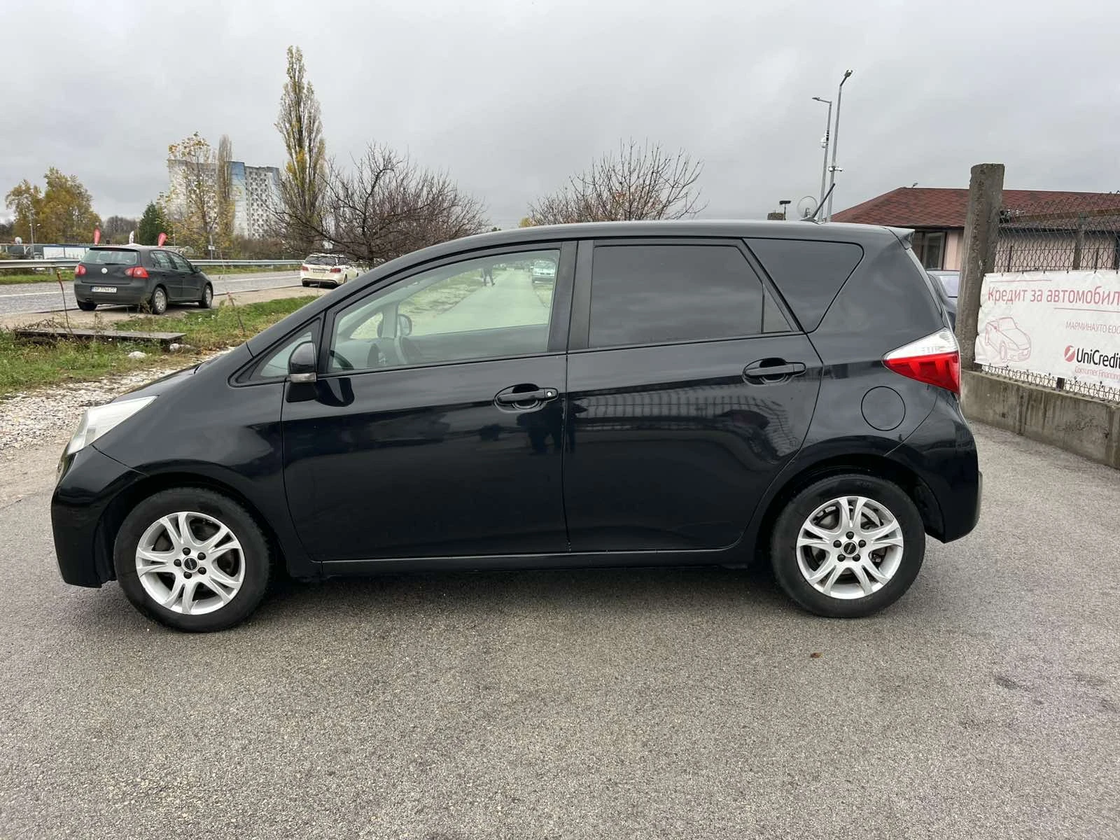 Toyota Verso S 1.4 D4D 90кс 6 СКОРОСТИ EURO 5A КЛИМАТРОНИК - изображение 6