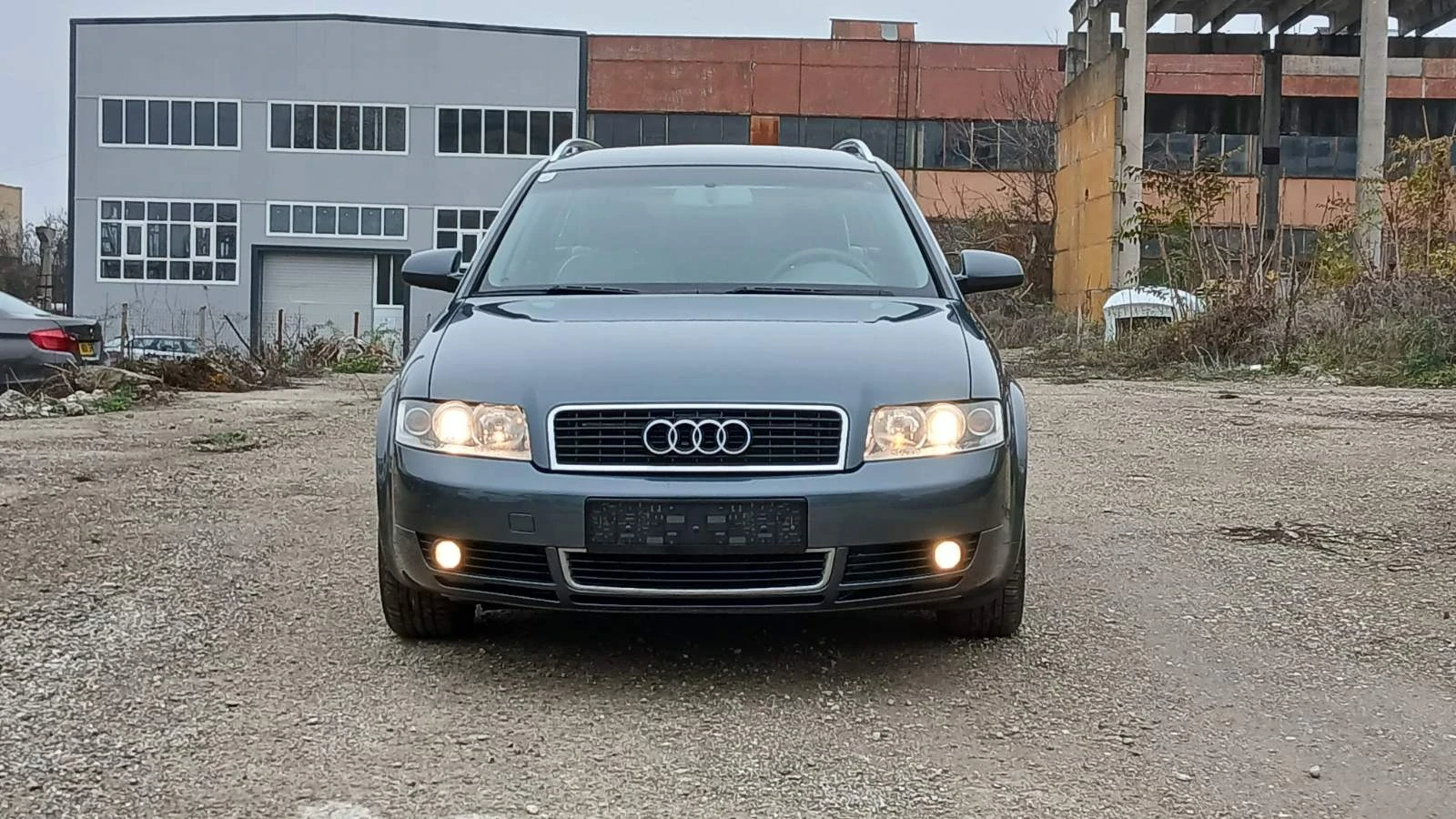 Audi A4 B6 - изображение 2