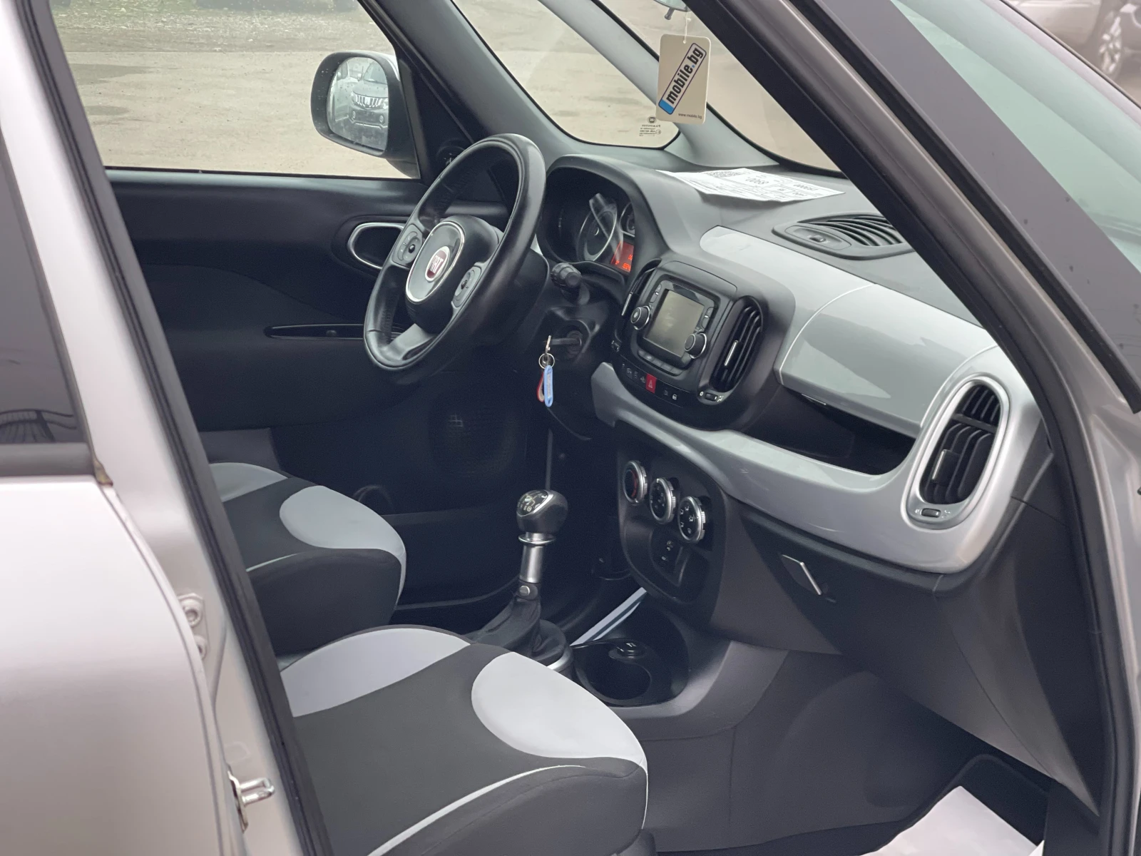 Fiat 500L 1.4i - изображение 9