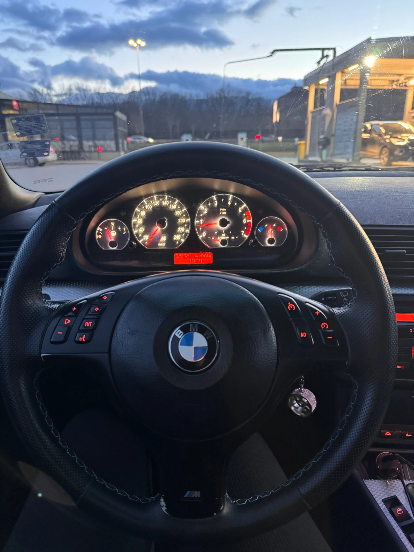 BMW 318 318 CI - изображение 8