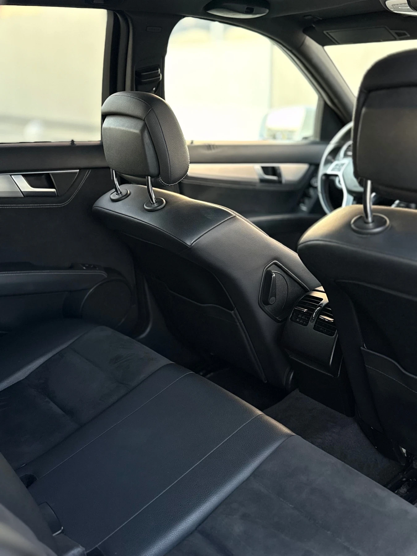 Mercedes-Benz C 350 AMG * * C EDITION* * УНИКАТ* , снимка 11 - Автомобили и джипове - 53803012