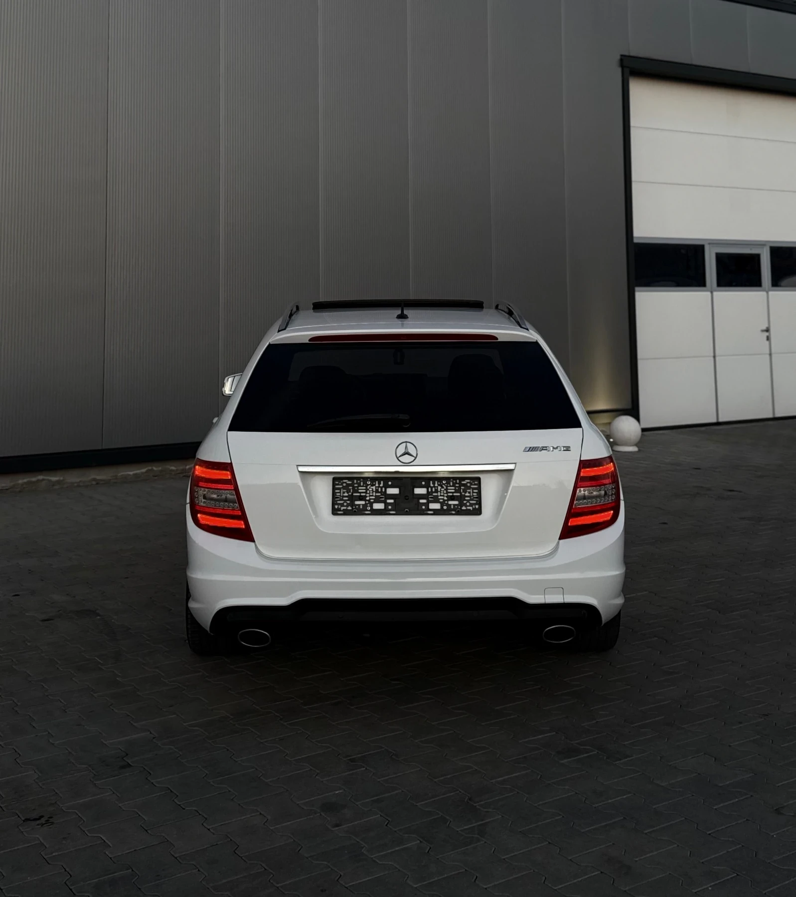 Mercedes-Benz C 350 AMG * * C EDITION* * УНИКАТ* , снимка 6 - Автомобили и джипове - 53803012