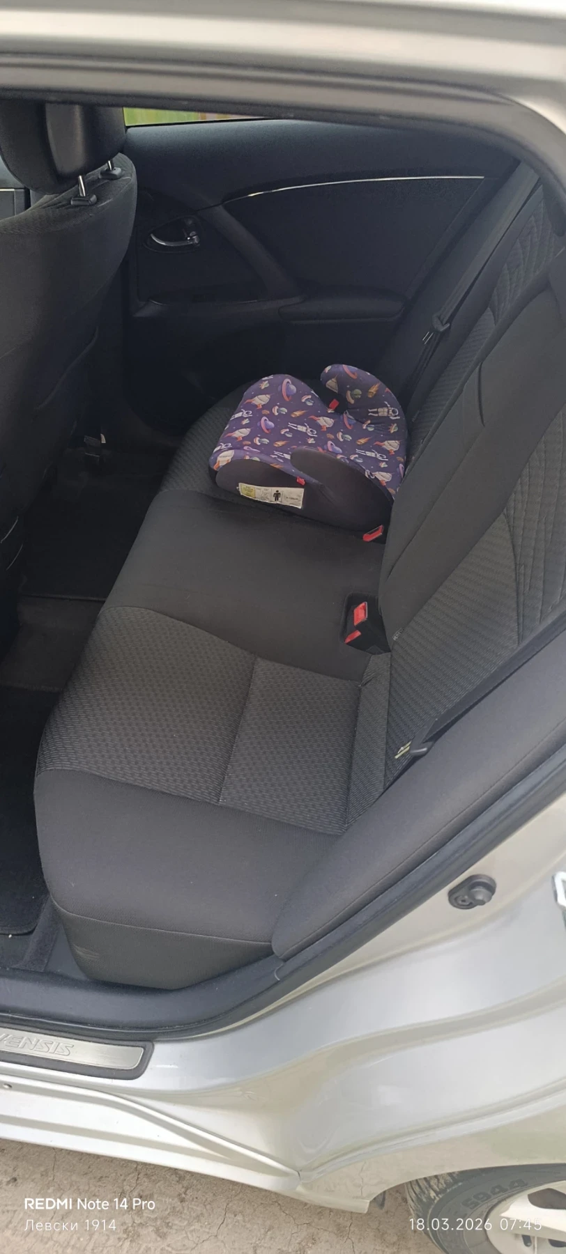 Toyota Avensis, снимка 7 - Автомобили и джипове - 53881955